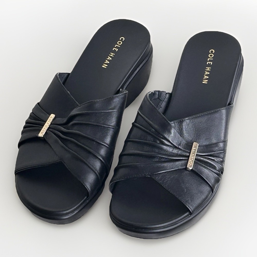 Cole Haan Wedge Sandals Womens 7.5B Leather Slip-on Black Aubree Grand Ruched‎